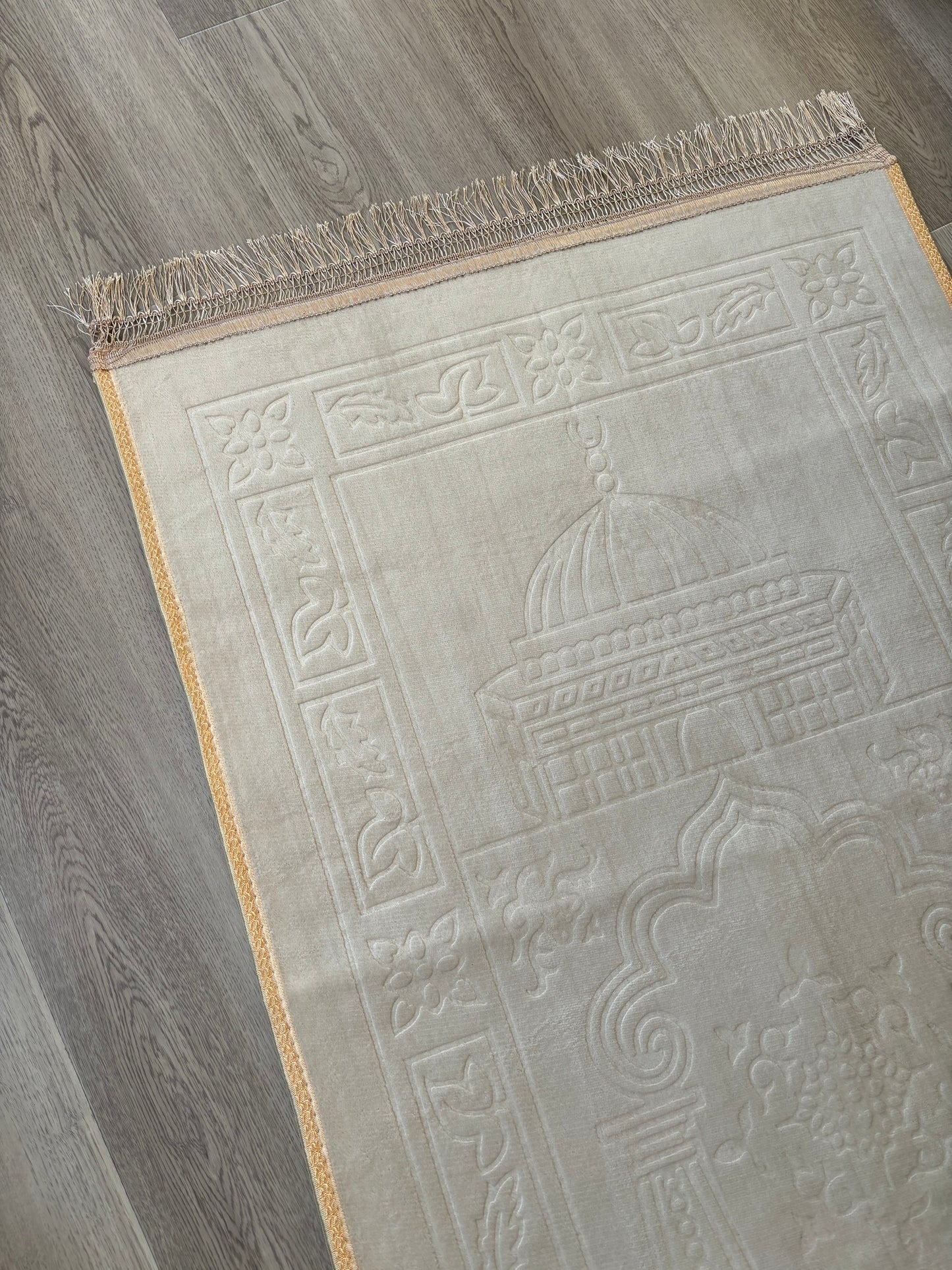 CLASSY prayer rug