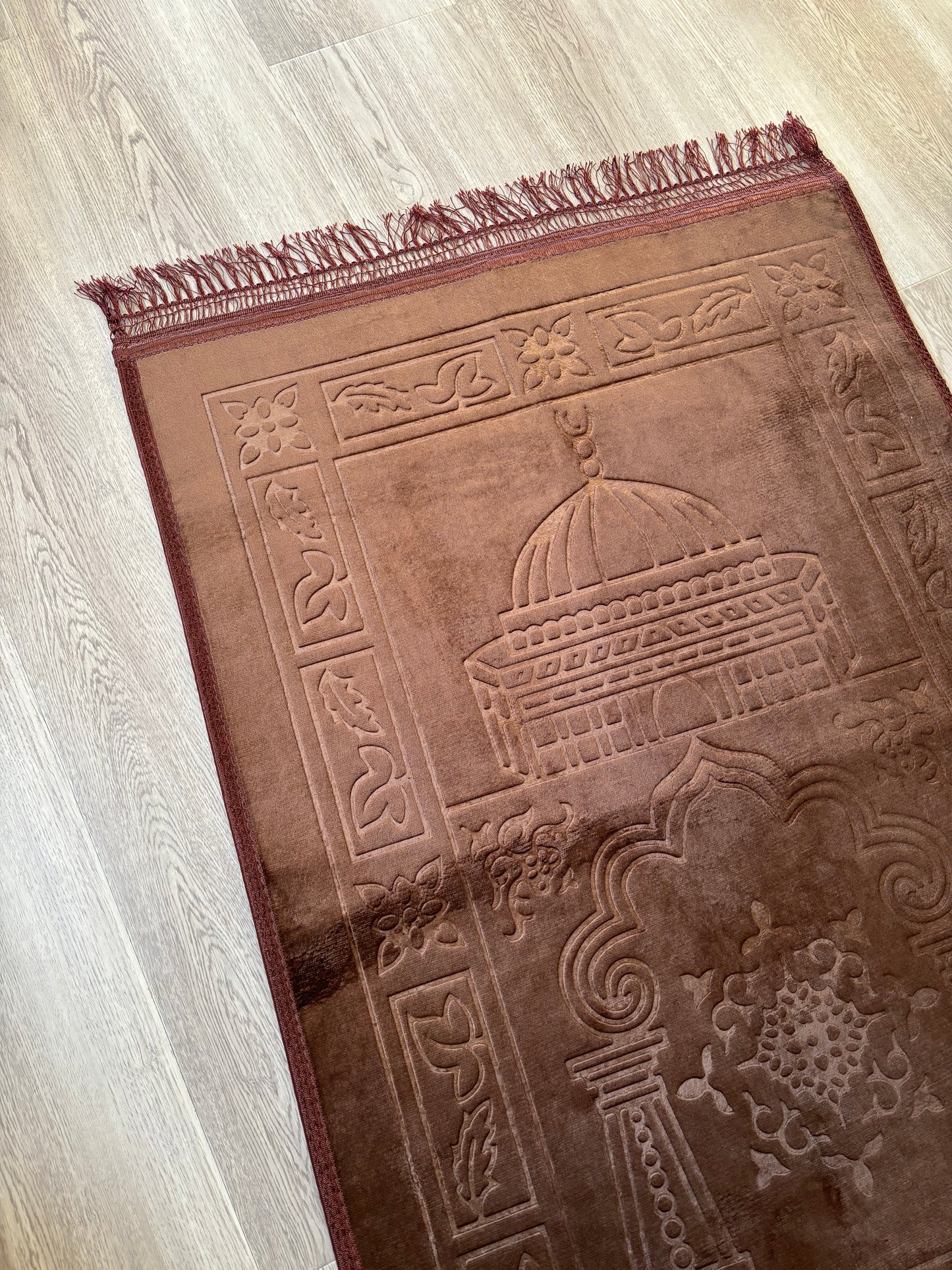 CLASSY prayer rug